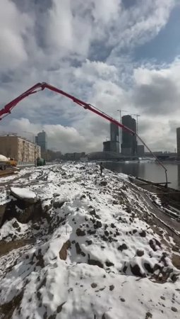 Работы по благоустройству набережной
