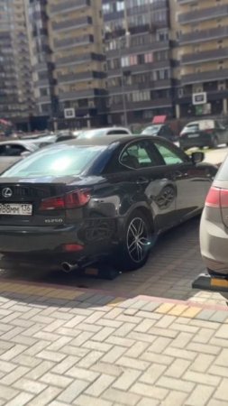 Lexus is250