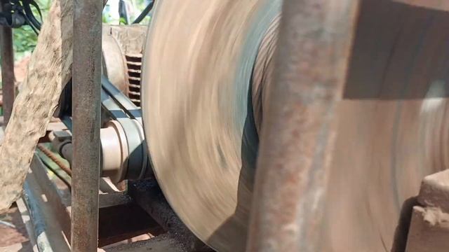 hơn 20 năm làm nghề đào giếng với máy tời hiện đại kiếm tiền triệu.