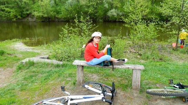 Весенняя прогулка смотреть онлайн