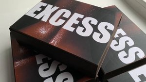 Коробка с запечатанным дизайном на магнитном клапане