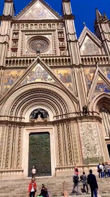 #Orvieto il #duomo #umbria #Italia #italy #travel #art #religion #religione #arte #viaggi #beautifu смотреть онлайн