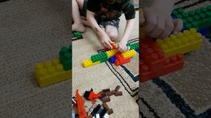 Строим самолет из кубиков лего