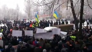 Майдан в Киеве. Антимайдан в Донецке.