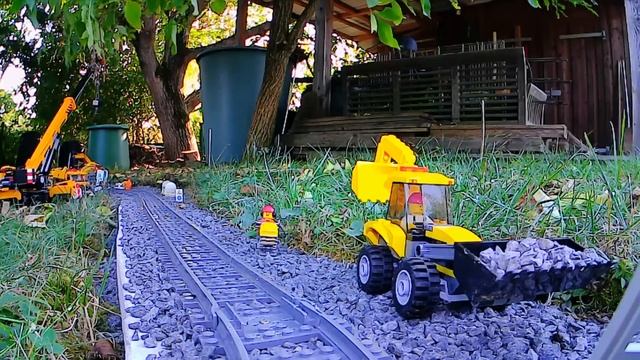 LEGO Поездка на грузовом поезде