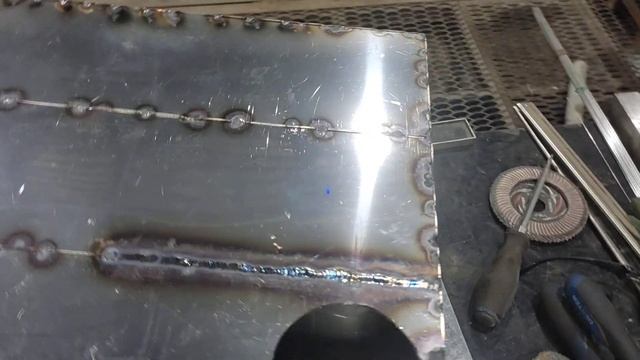 Сварка печки в палатку для зимней рыбалки. смотреть онлайн