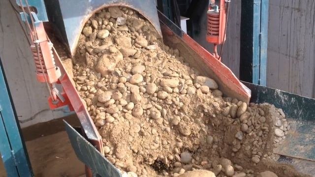 Вибропитатель 150 тонн в час ВИБРОМАШ-1080p