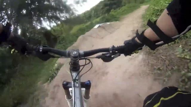 Tampines Trail MTB Hardtailin смотреть онлайн