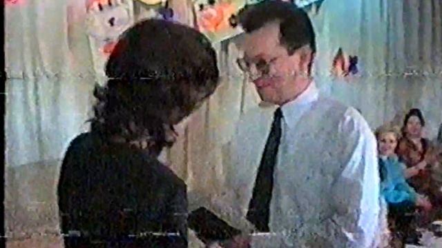 Выпускной в 18 школе г. Йошкар-Олы 22 июня 1994 г.1 часть смотреть онлайн