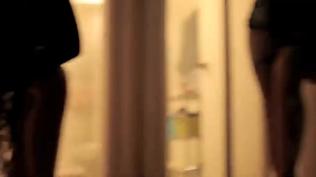 Очень секси!Танцует, стриптиз, пластика, красавица, тверк, шест, музыка, басс смотреть онлайн