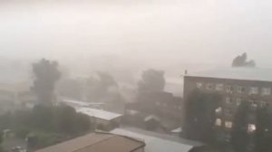 Киев накрыл ливень с градом