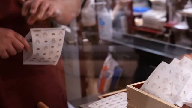 Японская уличная еда - Покемон Вульпикс кремовые торты Нинтендо тайяки Саппоро Япония смотреть онлайн