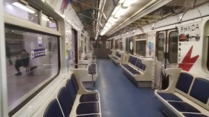 Салон вагона метро Выкса на станции Площадь Гарина Михайловского