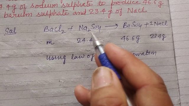 What weight of Bacl2 would react with 24.4g of sodium sulphate to produce 46.6g of barium sulphate.