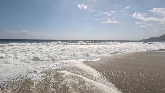 Kleopatra beach in Alanya, Turkey 2023 🌊 Spring walking and sound of waves | 4K HDR 60fps