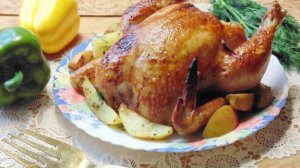 Курица запеченная с яблоками в духовке