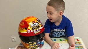 Распаковка игрового набора-шлема со сборной машинкой « Герои скорости»