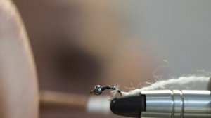 Процесс вязания нахлыстовой нимфы. Опарик.