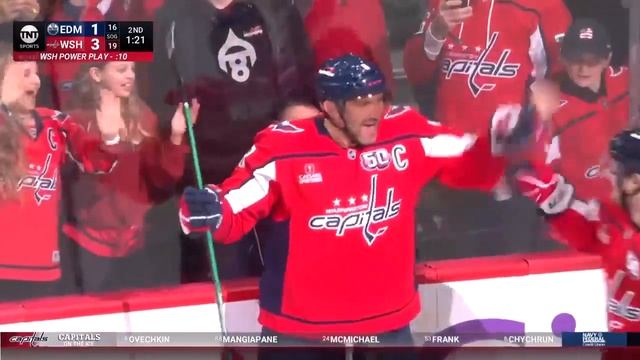 32-й хет-трик Александра Овечкина (29) в карьере НХЛ