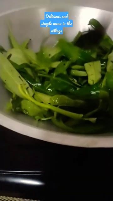 Delicious and simple menu in the village #shorts #kangkung #beritaterkini #berandafypシ #viral