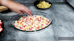 Салат с ананасом