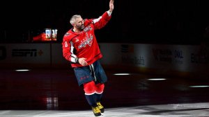 За новым рекордом в 900 шайб: Овечкин впервые вышел на лед после своего триумфа