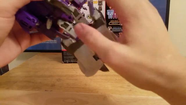 Transformers Titans Return Voyager Galvatron and Nucleon Review with G1 Original (Wave 2) смотреть онлайн