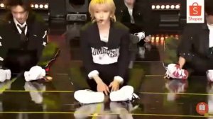 STRAY KIDS GOD'S MENU