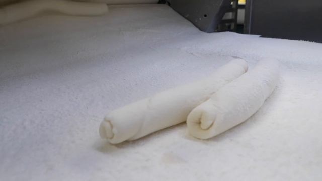 30-year-old Bakery with 330 Types! Cheese Baguette, White Roll - Korean Street Food [ASMR]