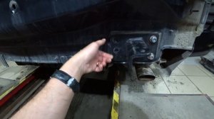 Установка фаркопа на Mercedes-Banz E-Class w213 седан и подключение штатной электрики Hak-System.