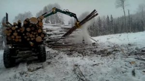 Манипулятор Essel 80S на Урале. Погрузка леса
