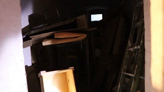 Basement in old German house (Germany) Подвал в старом немецком доме смотреть онлайн