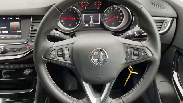 ML67LZJ Vauxhall Astra 1.6i Turbo SRi Hatchback 5dr Petrol (s/s) (200 Ps) смотреть онлайн