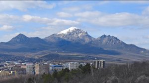 16.03.25 на вершине Бештау, спуск с горы