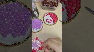 плетем кружочек из бусин 1 часть