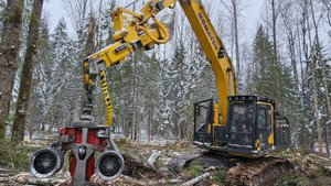Обзор харвестера Komatsu PC210LC-10М0 с агрегатом LogMax6000V