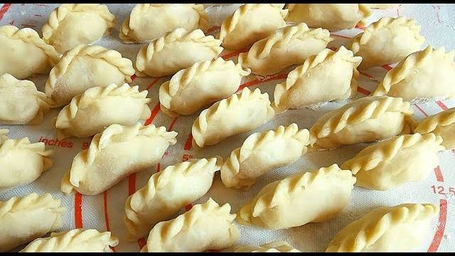 Вареники с картошкой и жареным луком - рецепт как у бабушки! Сочные, ароматные, пальчики оближешь