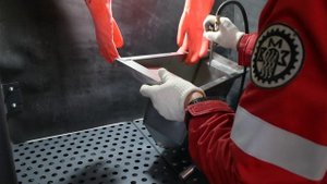 Пескоструйная камера для обработки нержавейки