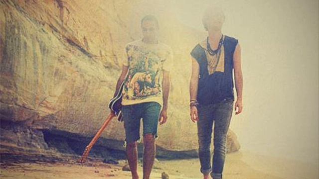 League - Take My Hand смотреть онлайн