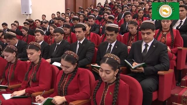 Учёные мира обсудили экологические вызовы в Ашхабаде