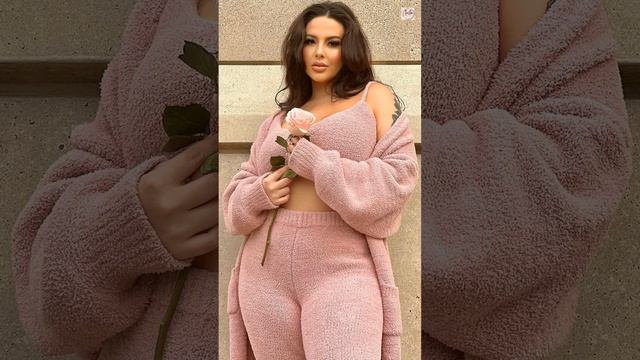 Сinthya Larose | Mexican Curvy Plus-sized Model | Beautiful Fashion Model | Influencer | Biography
