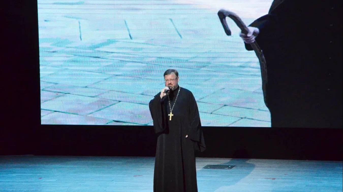 "За Святую Русь помолюсь"