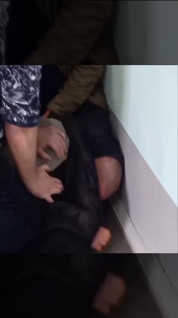 Неадекват ворвался в челябинскую школу и начал дебоширить. Москвач
