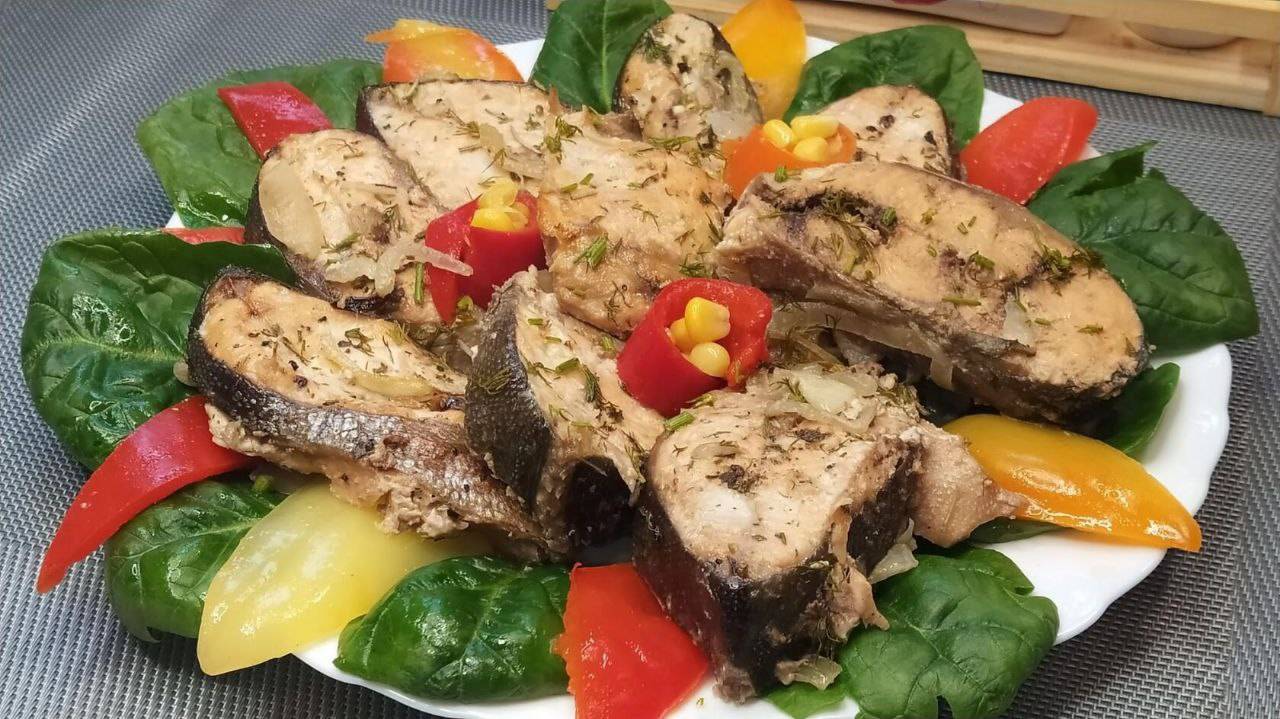 Запечённая  Горбушав духовке. Очень сочная и нежная.