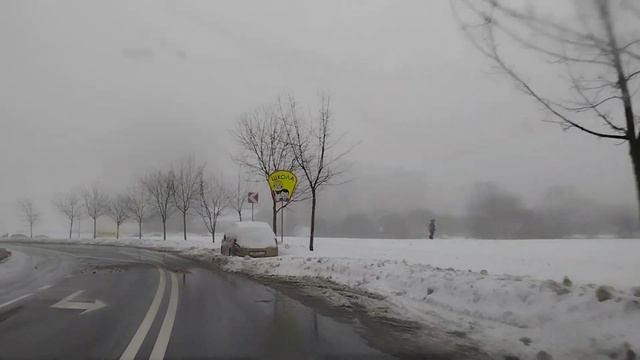 Минск в тумане.Приехали в город.Наши дворы.23.01.24 г. смотреть онлайн
