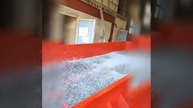 видео виброгрохот ВГ-1300 песок + гранула-480p смотреть онлайн