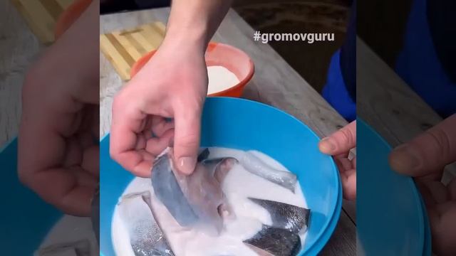 Идеальный рецепт приготовления горбуши нежная, не сухая получается и очень вкусная!