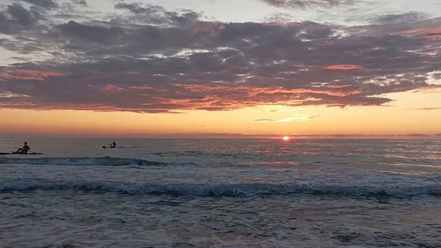 Лесной. Воздух +17°, вода +18° смотреть онлайн