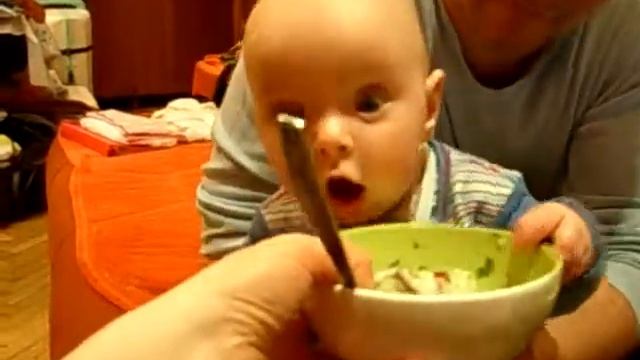 Это моя миска!!!.AVI смотреть онлайн