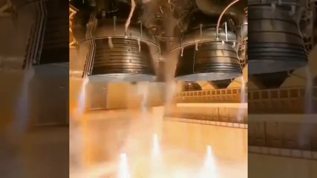 Возгорание первой ступени ракетоносителя.